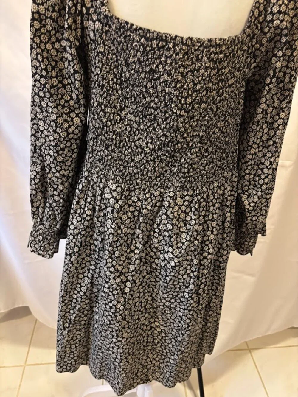 MADEWELL Lucie Elbow-Sleeve Smocked Dress in Parisian Ditsy - size Large - Picture 15 of 16